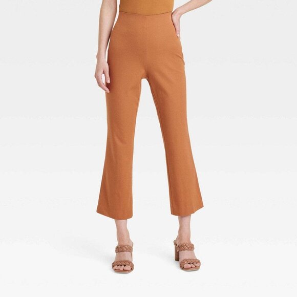💥NWT Women's High-Rise Slim Fit Kick Flare Pull-On Pants - A New Day Brown - Picture 3 of 3